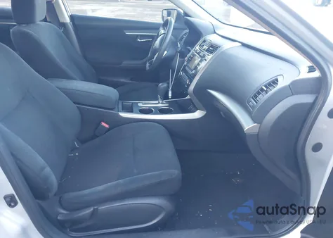 2015 Nissan Altima 2.5 S from USA, damaged, VIN 1N4AL3AP3FC136399